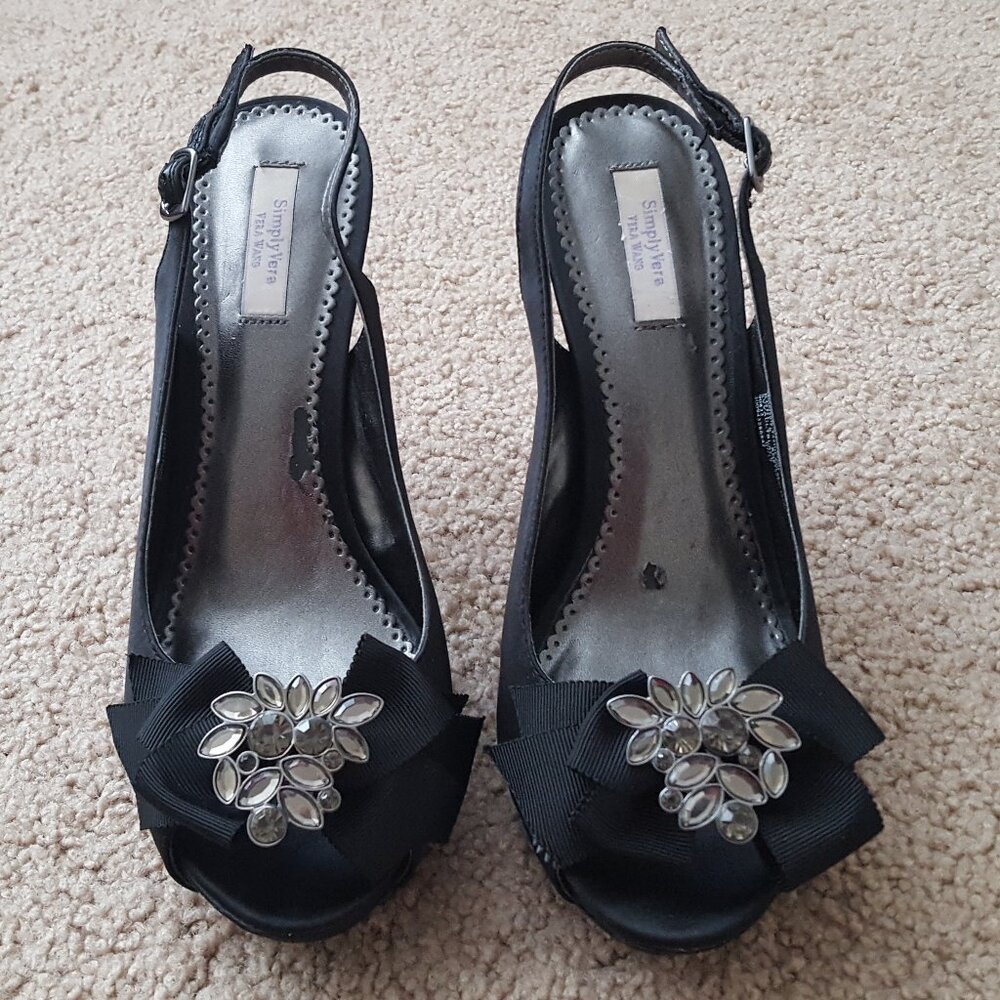 Vera Wang Simply Vera Peep-Toe Platform High Heels Slingback Black Satin *AS IS*